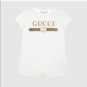 NWT Gucci Baby sleepsuit with Gucci logo!